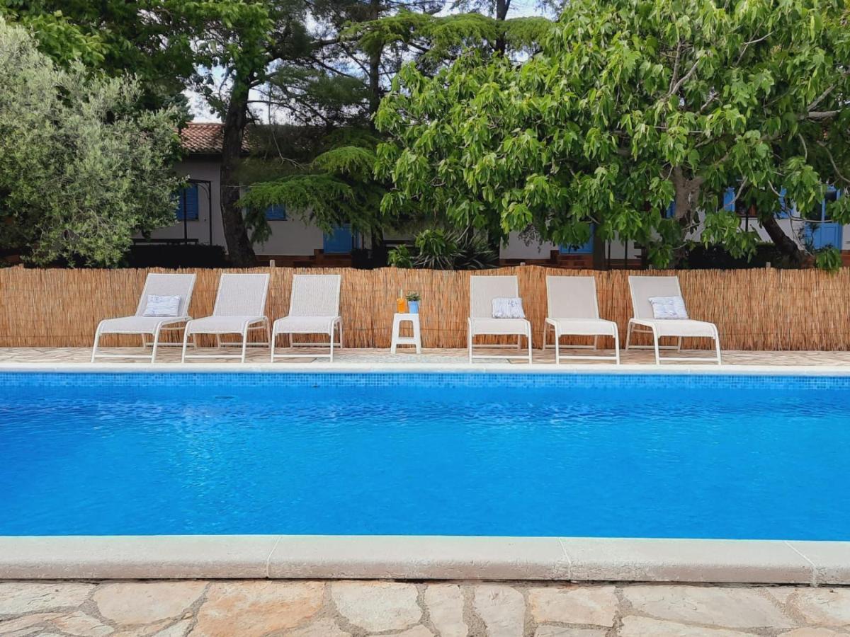 Sanja Apartments Sveti Servul Novigrad  Екстер'єр фото