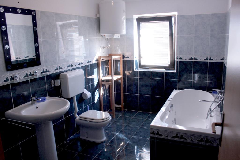 Sanja Apartments Sveti Servul Novigrad  Екстер'єр фото